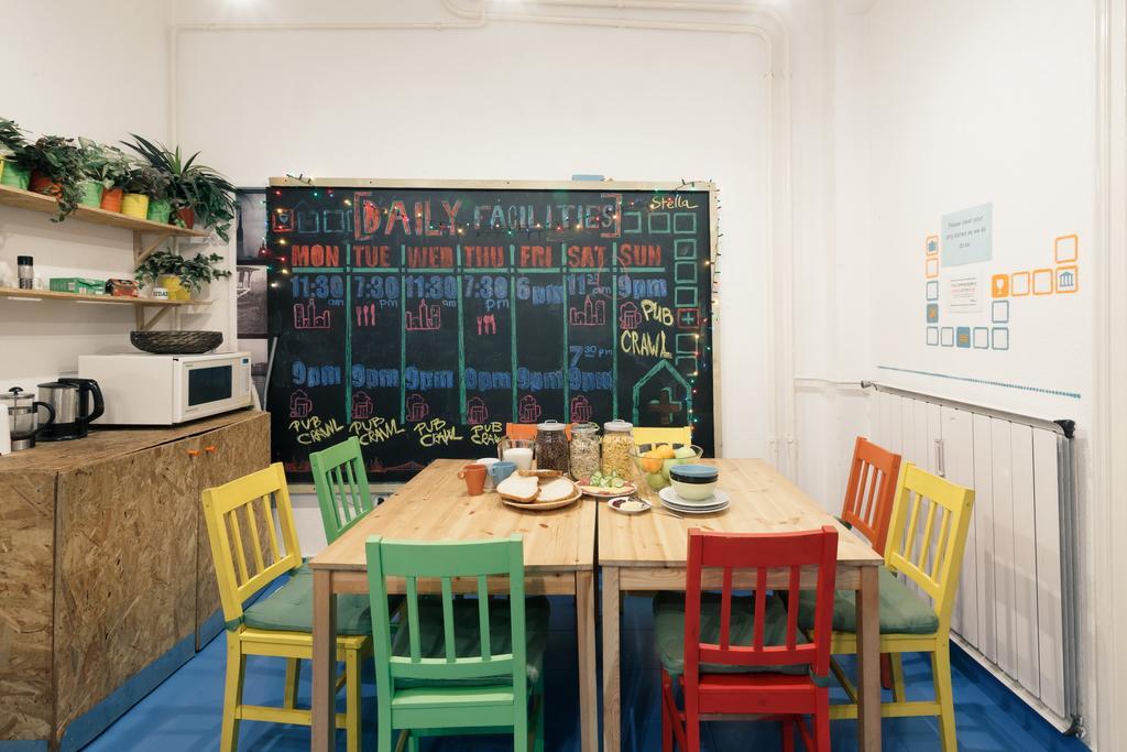 Homeplus Hostel บูดาเปสต์ ภายนอก รูปภาพ