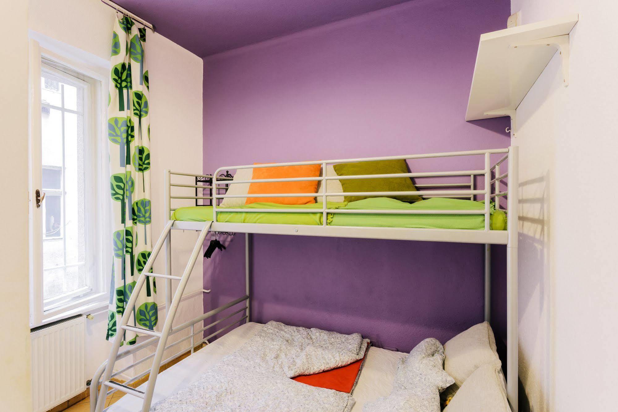 Homeplus Hostel บูดาเปสต์ ภายนอก รูปภาพ
